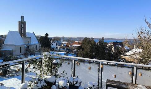 Furnished 2-room attic apartment with sunny balcony and view of Lake Cospuden