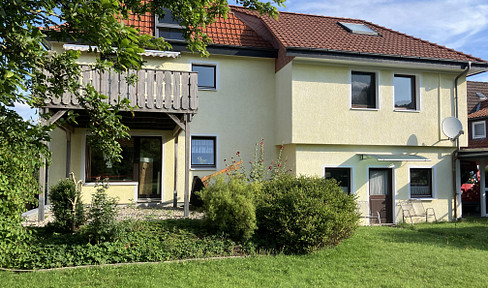 Space miracle in Aerzen: EFH with large garage, garden & expansion potential