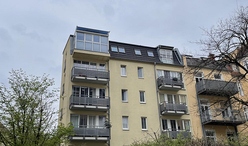 Reserved! Rented 2-room apartment with balcony, EBK and duplex parking space