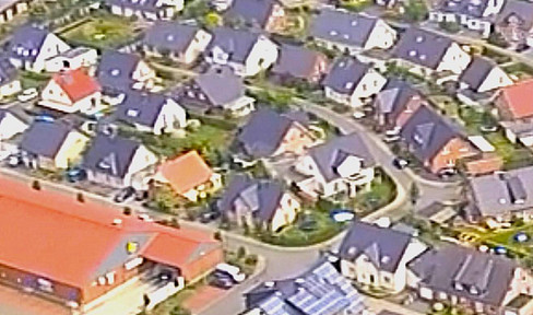 Well maintained 3 room apartment, with open kitchen attic apartment (elevator) in Schloß Holte-Stk.