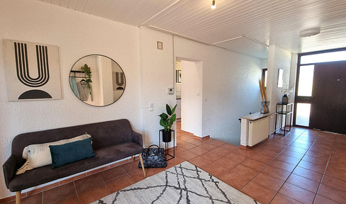 Beautiful bungalow as a detached or semi-detached house - FREE OF PROVISION-