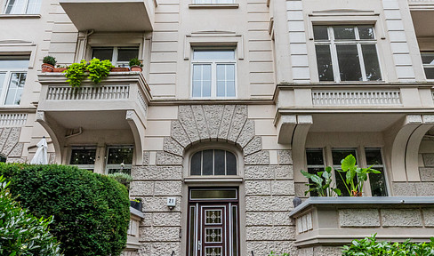 Kernsanierte 3,5-Zimmer Wohnung im begehrten Dichterviertel