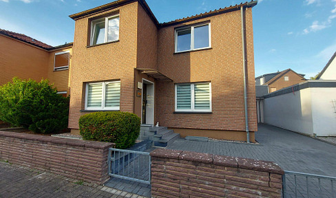 Semi-detached house in Wunstorf