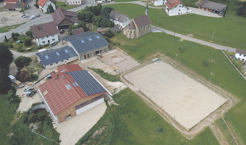 Gepflegter Pferdehof Aktivstall mit Halle und RP nahe Schweizer Grenze *keine Maklergeb*