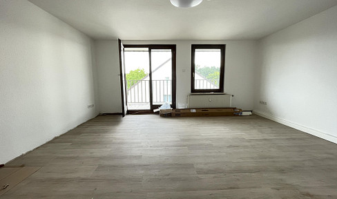 Penthouse - 1-bedroom apartment, practically brand new after a complete renovation (like new), including appliances.