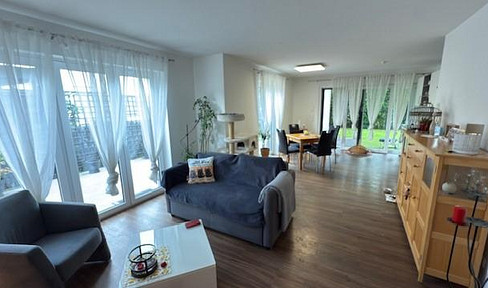 Modern and quiet 3-room apartment with garden Free of commission!