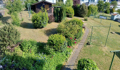 Solides Zweifamilienhaus
