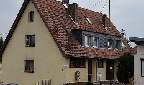 Centrally and quietly located 1-room apartment in the immediate vicinity and with a view of Alzenau Castle