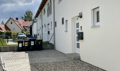 Attractive and as good as new 4.5-room terraced corner house with upscale interior in Scheuring