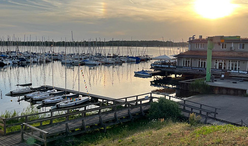 Dream directly on Lake Cospuden - apartment with private entrance, terrace, garden and parking space