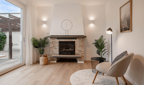 Stroke of luck: 5-room apartment with private garden, garage and parking space - first occupancy after renovation!
