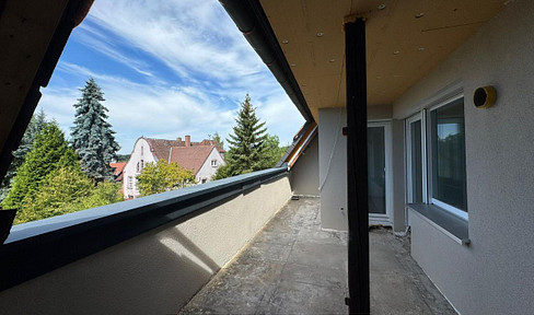 Moderne 3-Zimmerwohnung mit Dachloggia / Erstbezug nach Sanierung