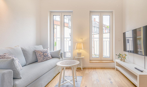 Furnished and fully equipped maisonette in separate rear building with sun terrace