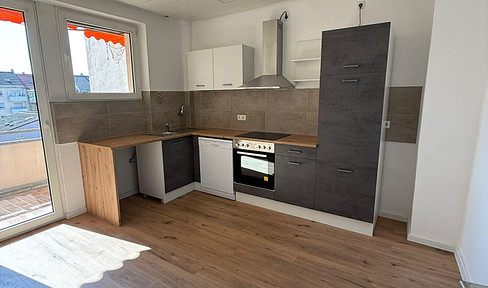 *Beautiful* 4 room apartment with EBK and balcony in a quiet location in Ludwigshafen