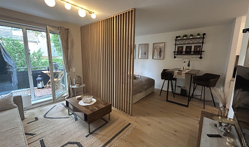 Exclusive 1-room apartment with balcony First occupancy after refurbishment
