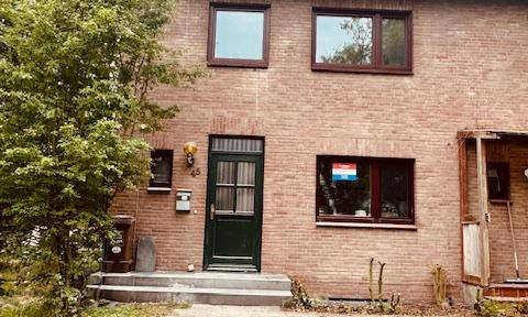 Bad Bramstedt Large end terraced house 170 sqm WFL 6 rooms 2 bathrooms, GWC, EBK, cellar, plot 505 sqm