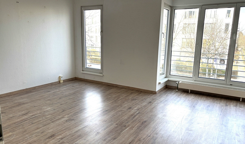 3 Zimmerwohnung im Nachwendeneubau im Grünen