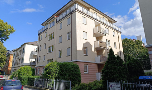 Dresden-Cotta - commission-free: quiet, modern 1-room apartment with balcony, fitted kitchen and underground parking garage