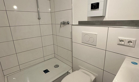 bright, renovated 2-room apartment in Flingern