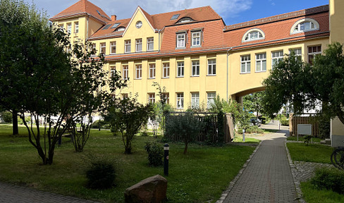 Wohntraum für Individualisten - Schicke Maisonette-Wohnung in Top-Lage mit EBK