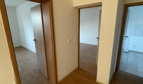 Bright 3.5-room top-floor apartment with approx. 80 m² in Gelsenkirchen-Bismarck - ready for immediate occupancy