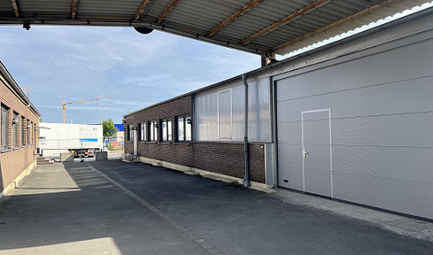 Warehouse approx. 270m² with 2 parking spaces