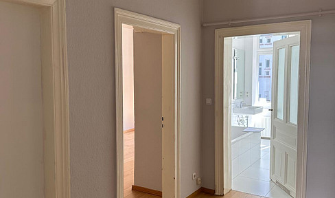 Bright old apartment in the beautiful Westend