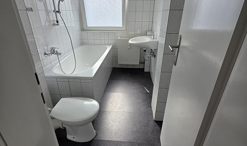 Extensively renovated apartment without balcony