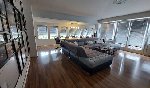 Commission-free 3.5-room penthouse apartment, available from 01.11.2025