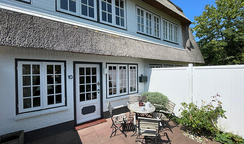 Alt Keitum  Wohnen unter dem Reetdach