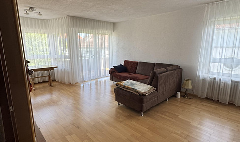 Modernized 3-room condominium with garage and parking space