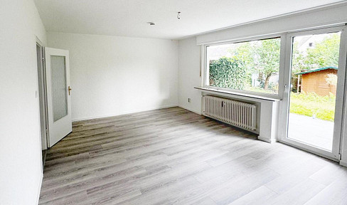 Bright apartment with garage and private garden in quiet cul-de-sac location