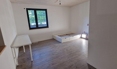Wunderschöne Wohnung im Grünen und nahe zum KIT