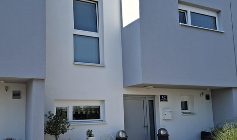 Cooperative terraced house for sale