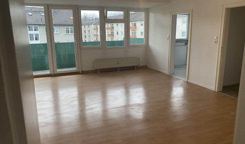 Bright 2-room apartment with approx. 65 m², covered balcony and fitted kitchen in a quiet location in Erkrath