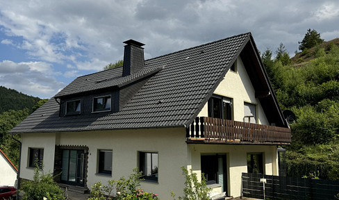 Apartment building with 3 residential units in Marsberg