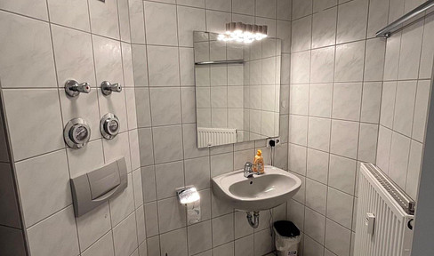 Bright, well-kept 2-room apartment with balcony, fitted kitchen and underground parking space in Ludwigsburg