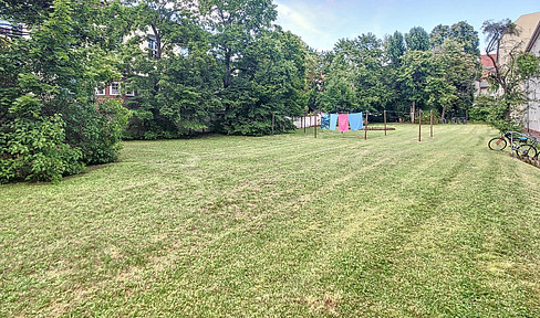 Cozy FREE 2 rooms in Lichtenhain with lawn, floorboards, EBK bathtub