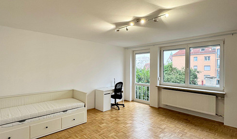 WG: Modisches & charmantes Zimmer in Augsburg