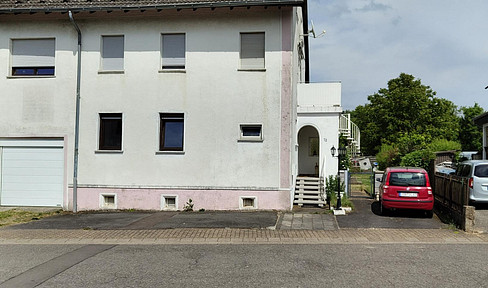 2 family house - detached - very quiet - in residential street