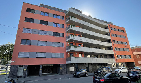 4 room newly built apartment with south-facing balcony, underground parking, fitted kitchen and jacuzzi