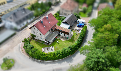 Spacious apartment building in Ebrach