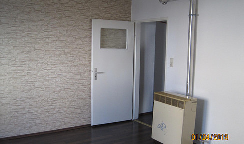 KA-South-East: Quiet 1-room apartment with kitchen and bathroom - ground floor, no commission, available September 1st, 2026.