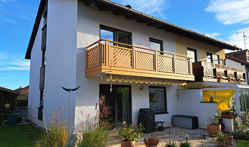 Family-friendly semi-detached house with well-kept south-facing garden