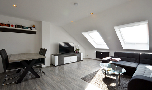 Gersthofen: 3-room apartment, modernized, EBK, underground parking space, attic - commission-free