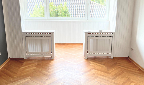 Light-flooded 4-room apartment with spacious layout in Wahnheide