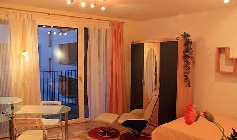 1-Zimmer-Wohnung mit Balkon und Tiefgarage. Toplage, starke Rendite