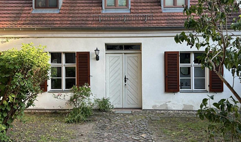 Einmaliges Einfamilienhaus in bester Innenstadlage, denkmalgeschützt mit Gartenanteil