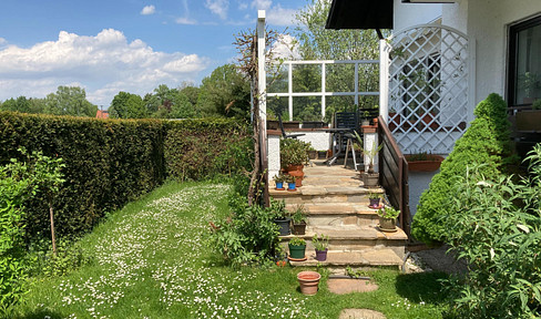 3,5 Zimmer Quadro-Haus in perfekter Lage! Sehr heller Hobbyraum!