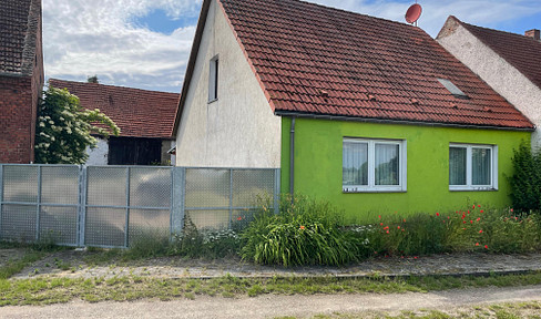 Small 3-sided farm near Rhinow - renovation property with expansion potential